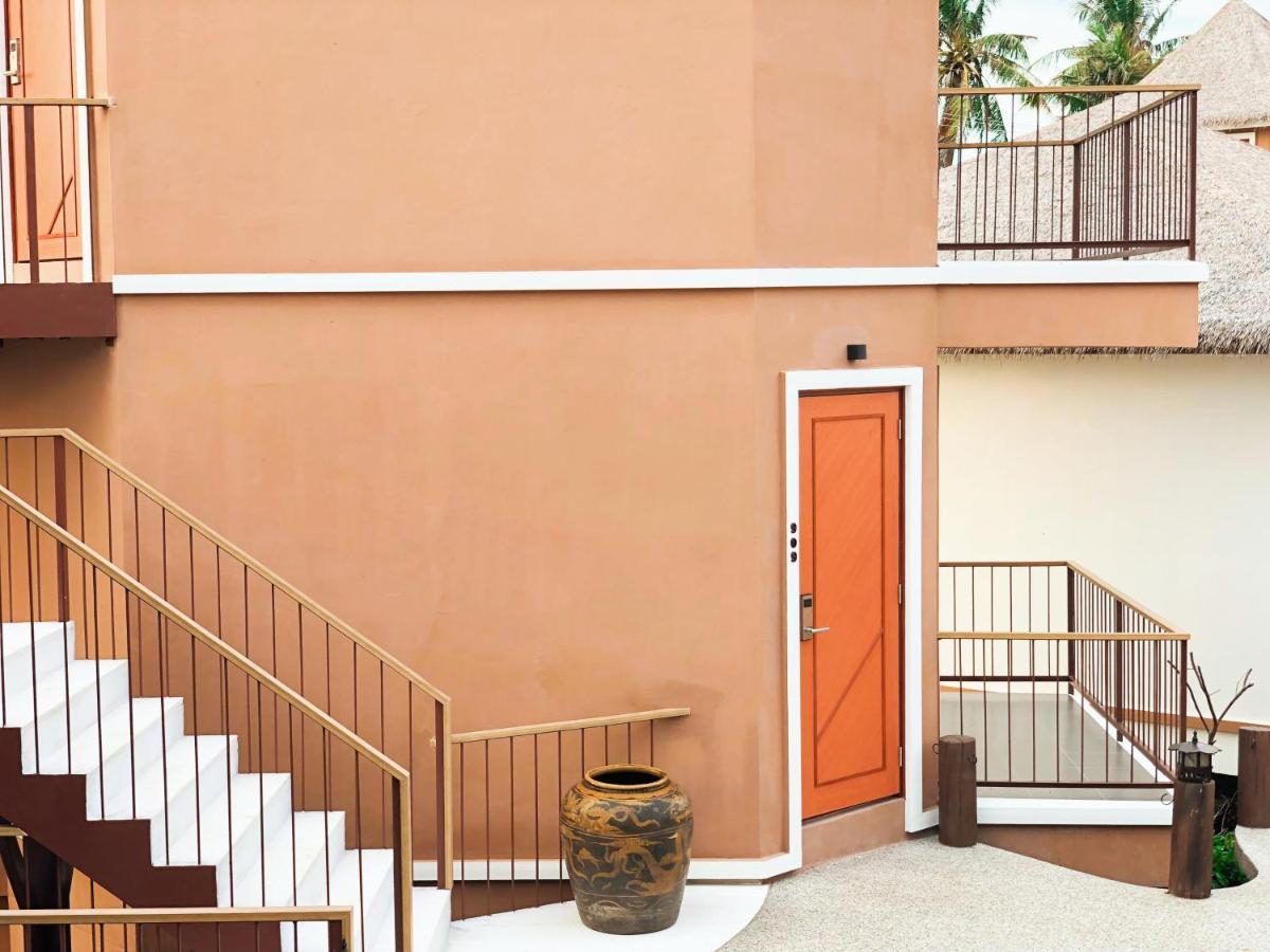 Seaman Resort Haad Chao Samran Exterior foto