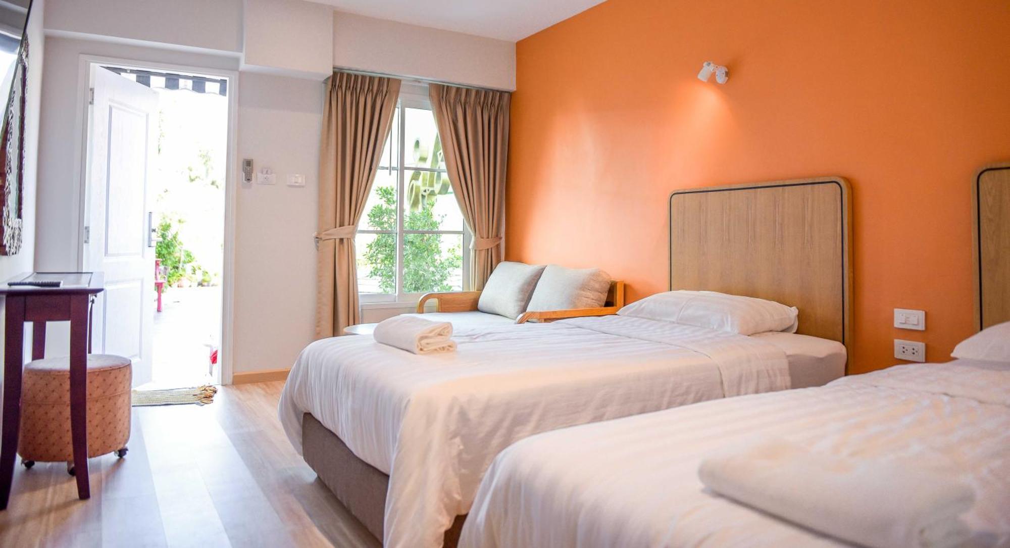 Seaman Resort Haad Chao Samran Exterior foto