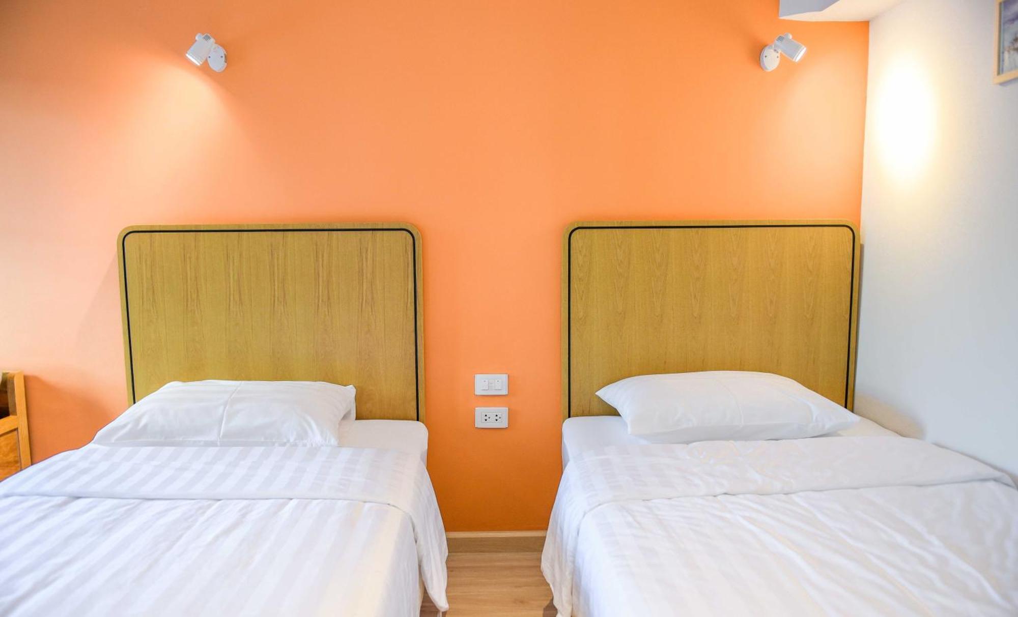 Seaman Resort Haad Chao Samran Exterior foto