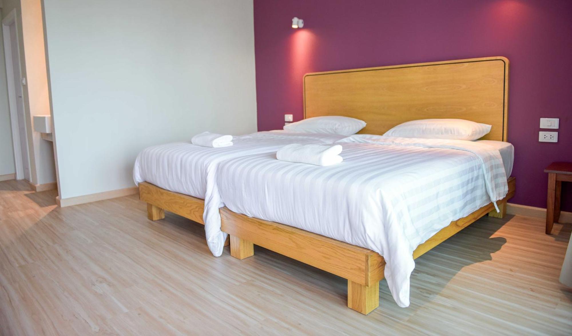 Seaman Resort Haad Chao Samran Exterior foto